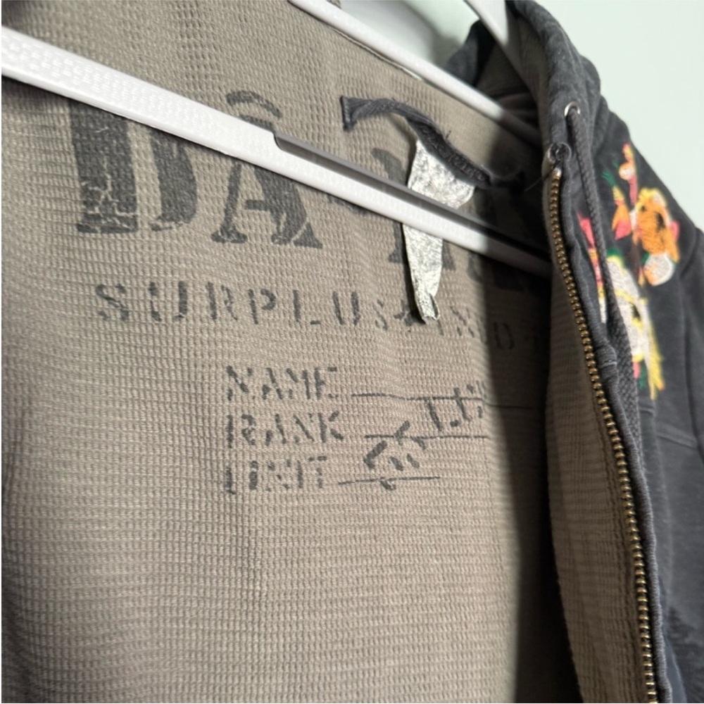 Da-Nang embroidered dark grey hoodie - Picture 3 of 8
